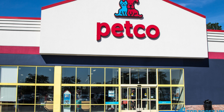 Cổ phiếu Petco tăng 63% trong ngày giao dịch đầu tiên