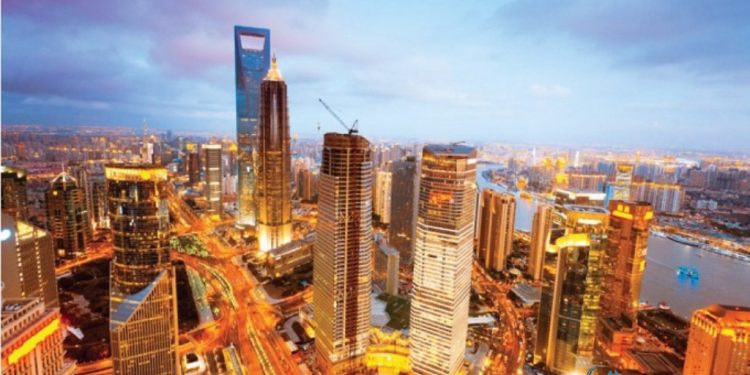 GDP của Trung Quốc tăng 2,3% vào năm 2020, phục hồi mạnh mẽ dịch