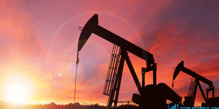 Dầu tăng do OPEC + cắt giảm sản lượng, hàng tồn kho của Mỹ giảm