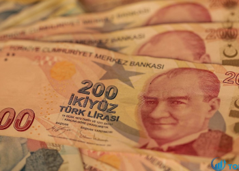 Đồng Lira Thổ Nhĩ Kỳ giảm khi Thống đốc Ngân hàng Trung ương bất ngờ bị cách chức