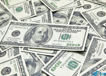 Đồng đô la giảm giá, cùng với lợi suất trên kho bạc Hoa Kỳ