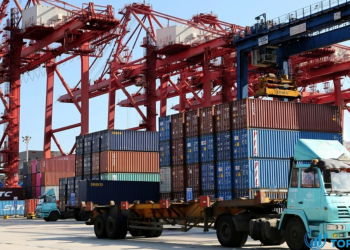 Xuất khẩu của Nhật Bản giảm do Trung Quốc, nhu cầu của Mỹ suy yếu