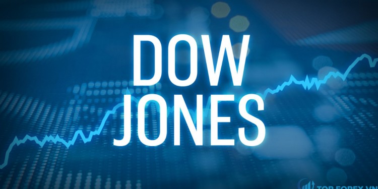 Chỉ số công nghiệp trung bình Dow Jones tăng hơn 100 điểm