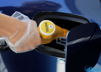 Giá dầu giảm thấp hơn khi có báo cáo về thỏa thuận hạt nhân Iran tiềm năng