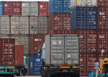 Xuất khẩu của Nhật Bản tăng mạnh nhất trong thập kỷ