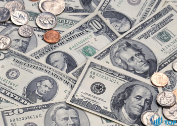 Đồng đô la tăng sau khi Fed kéo lãi suất tăng vào năm 2023