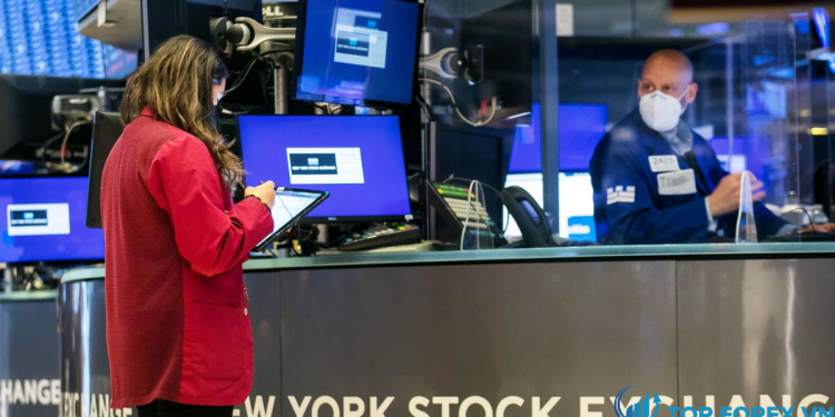 Hợp đồng tương lai chứng khoán không đổi sau khi thị trường bán tháo