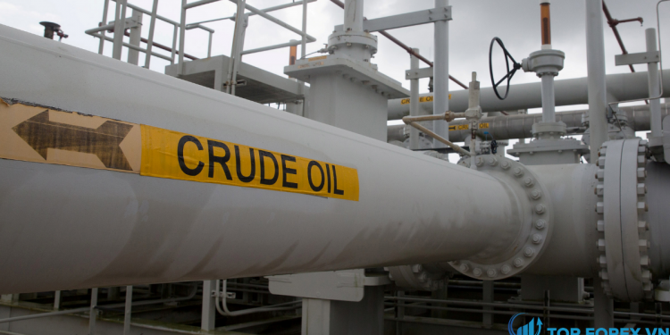 Giá dầu leo lên mức cao nhất trong một tuần do lo ngại về nguồn cung của Mỹ