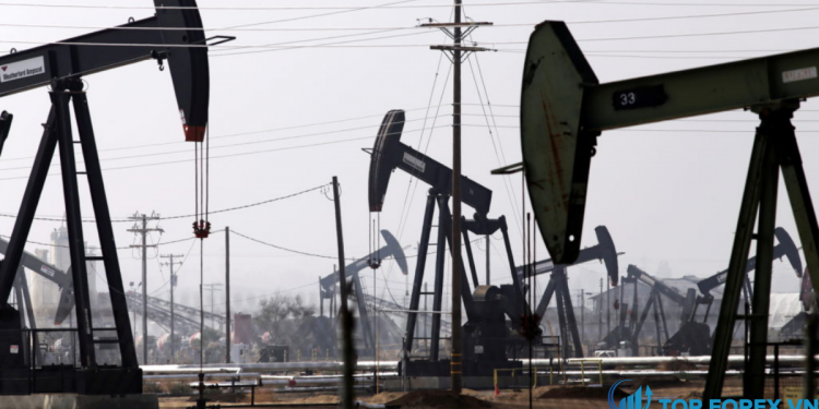 Giá dầu giảm khi biến thể Covid được xác nhận ở Mỹ