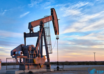 Giá dầu tăng 3%, kéo dài đà tăng khi lo ngại về Omicron giảm dần