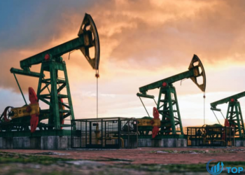 Giá dầu tăng do hàng tồn kho giảm, mặc dù lo ngại về biến thể Omicron vẫn còn