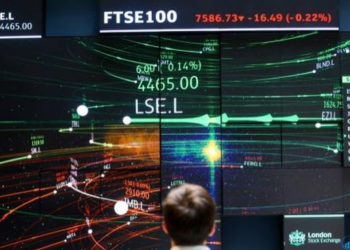 Chứng khoán Anh phục hồi từ mức thấp nhất trong nhiều tháng khi các ngân hàng phục hồi