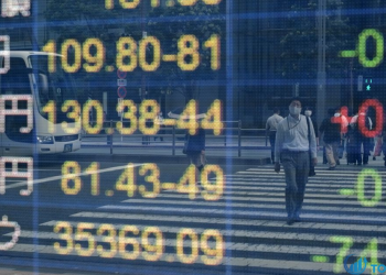 Chứng khoán Nhật Bản giảm hơn 1%