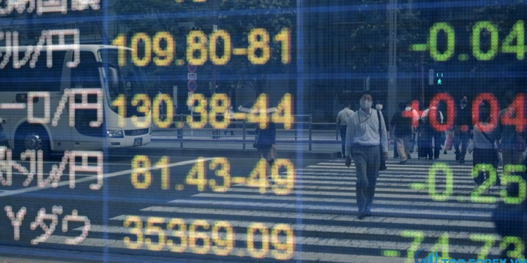 Chứng khoán Nhật Bản giảm hơn 1%