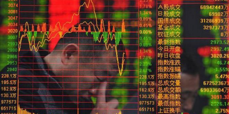 Giá dầu tăng hơn 1% lên mức cao nhất trong 7 năm do nguồn cung chập chờn