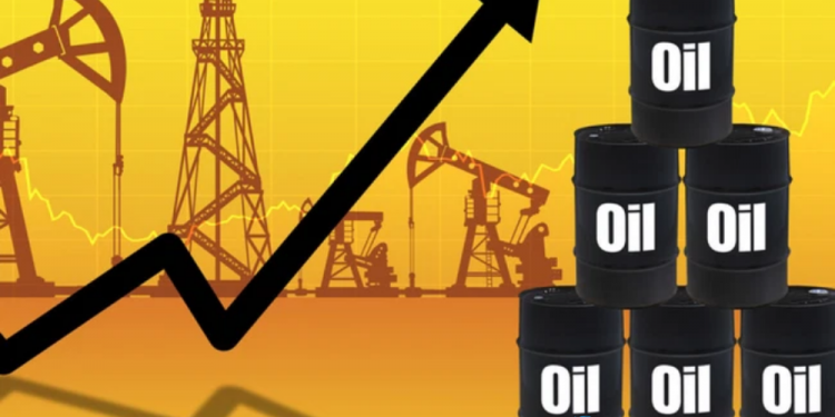 Giá dầu tương lai leo thang khi lo ngại về nguồn cung kéo dài