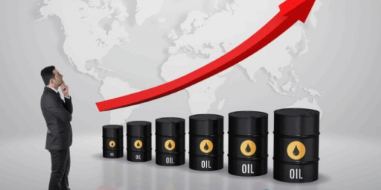 Giá dầu leo ​​thang do áp lực từ xung đột Ukraine