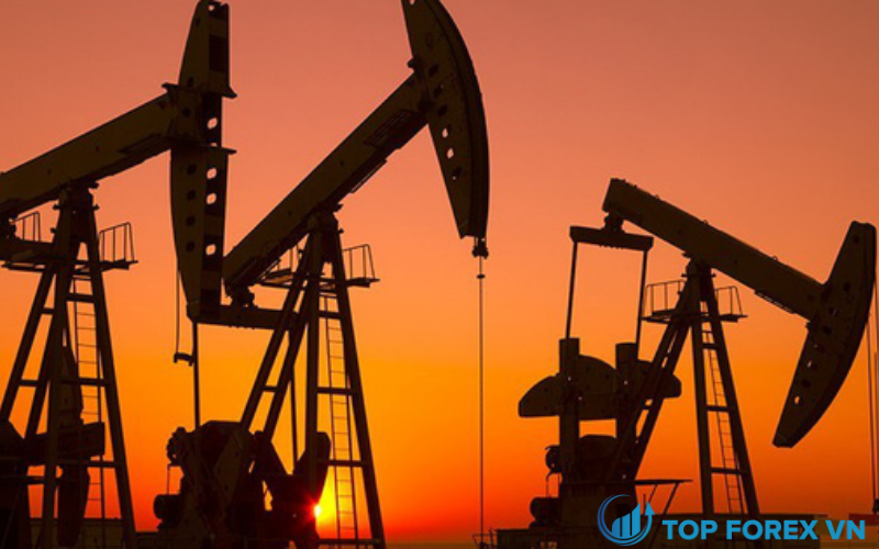 Giá dầu tăng do lo ngại về nguồn cung 