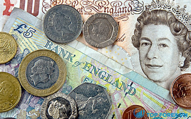 Đồng bảng Anh giảm khi lạm phát đạt mức cao nhất trong 40 năm