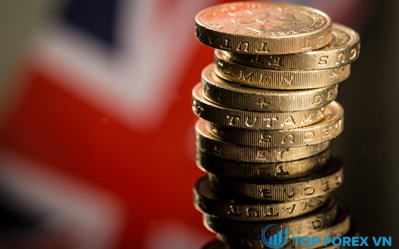 Đồng bảng Anh giảm khi lạm phát đạt mức cao nhất trong 40 năm