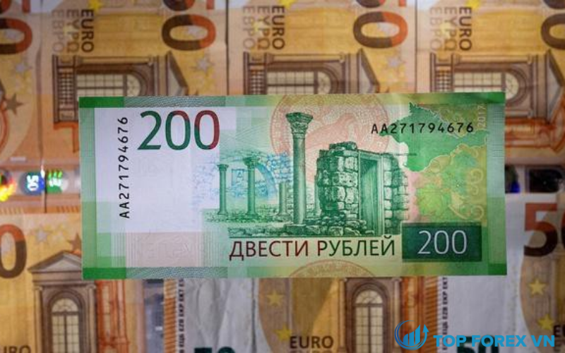 Đồng rúp giảm hơn 10% mức thấp nhất gần 2 tuần