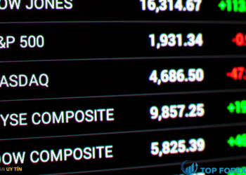 S&P 500, Nasdaq kết thúc cao hơn trong phiên giao dịch khó khăn