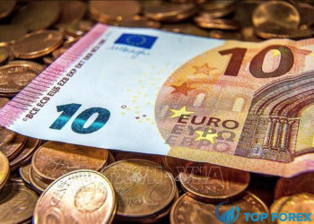 Đồng Euro đứng trên bờ vực của sự ngang giá trong bối cảnh rủi ro suy thoái