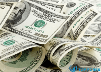 Đồng đô la trú ẩn an toàn đứng cao về lạm phát, năng lượng lo lắng