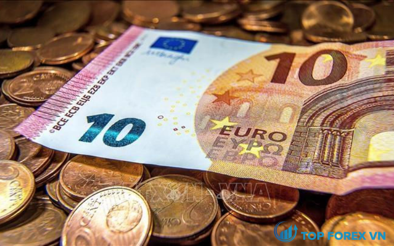 Euro trên băng mỏng trước dữ liệu lao động của Mỹ