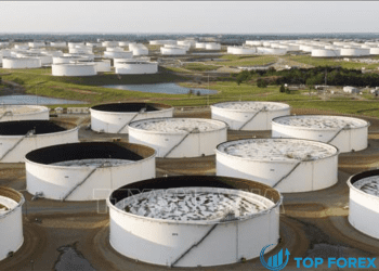 Giá dầu trượt do dự đoán hàng tồn kho của Mỹ tăng