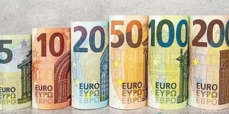 Dự báo kỹ thuật của Euro EUR USD Mắt ngưỡng kháng cự xu hướng 2022
