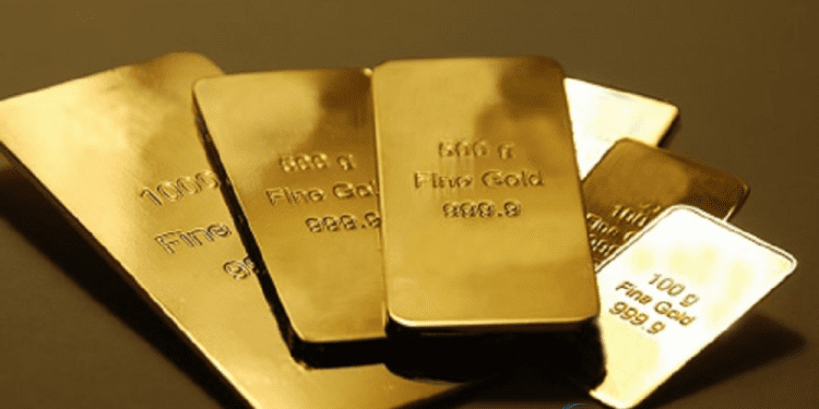 Giá vàng tăng cao hơn khi USD thoái lui, Hawkish Fed Caps tăng