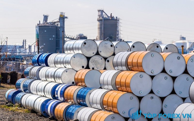 Giá dầu tăng do xuất khẩu dự kiến ​​của Nga giảm