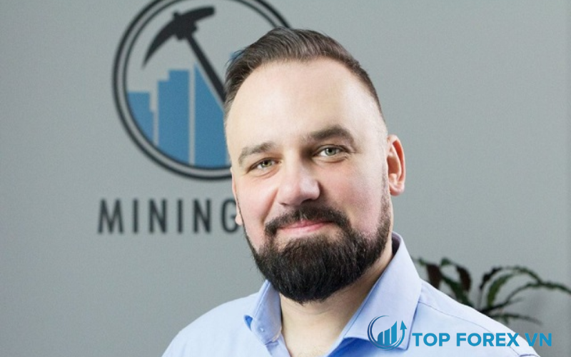 Gregory Rogowski - Giám đốc điều hành của Mining City