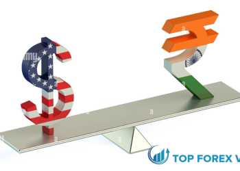 Phân tích giá USDINR Kiểm tra đột phá của Tam giác giảm dần khoảng 82,70