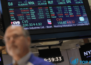 Chứng khoán Mỹ tăng điểm nhờ lực đẩy của cổ phiếu ngân hàng