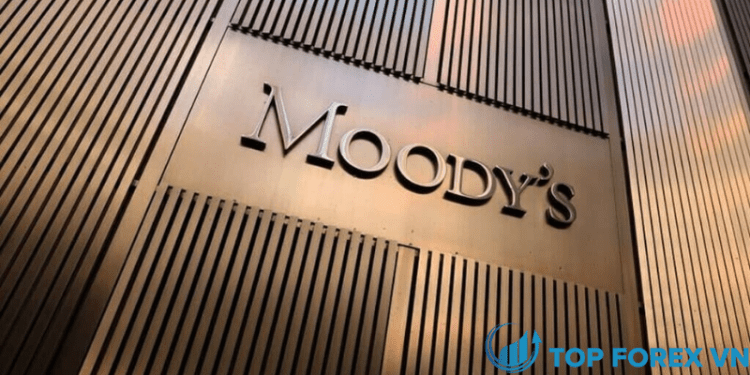Moody's hạ xếp hạng tín dụng một loạt ngân hàng Mỹ