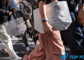 Nền kinh tế Mỹ hạ nhiệt khi doanh số bán lẻ giảm, giá sản xuất giảm