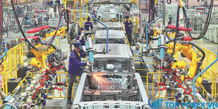 Chỉ số PMI sản xuất của Trung Quốc kéo dài đà giảm trong tháng 11