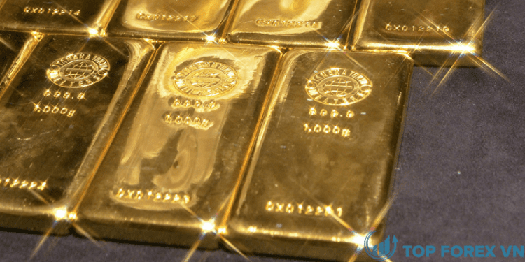 Giá vàng ngày 05/12: giảm hơn 2% sau khi lập mức đỉnh mới