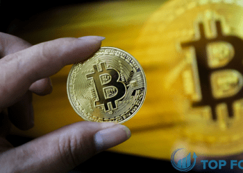 Bitcoin vượt qua mức 57.000 USD, gần mức cao nhất mọi thời đại 