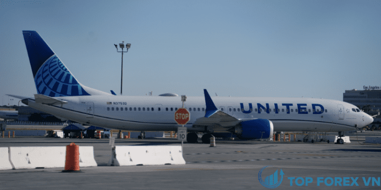 Cổ phiếu United Airlines giảm 3,4% sau khi FAA Hoa Kỳ tăng cường điều tra an toàn