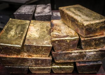 Giá vàng ngày 07/05: vàng thế giới tăng hơn 1%