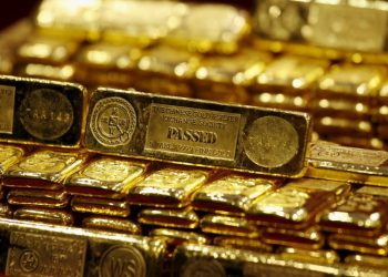 Giá vàng ngày 14/06: vàng thế giới lao dốc hơn 1%