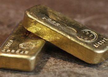 Giá vàng ngày 28/06: vàng thế giới bật tăng hơn 1%