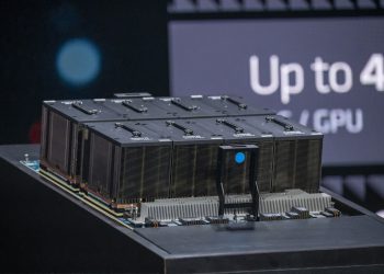 Cổ phiếu chip biến động khi căng thẳng Trung-Mỹ được chú ý