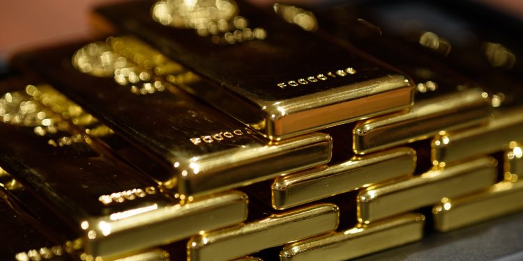 Giá vàng ngày 25/07: vàng tăng nhẹ nhờ đồng USD yếu