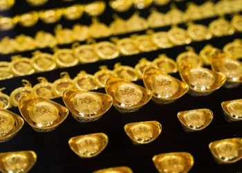 Giá vàng ngày 16/07: vàng thế giới neo gần đỉnh hơn 1 tháng