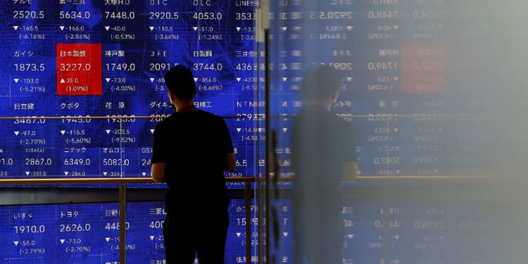 Chứng khoán Nhật Bản phục hồi mạnh mẽ sau đợt bán tháo