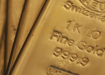 Giá vàng ngày 08/08: vàng SJC giảm mạnh